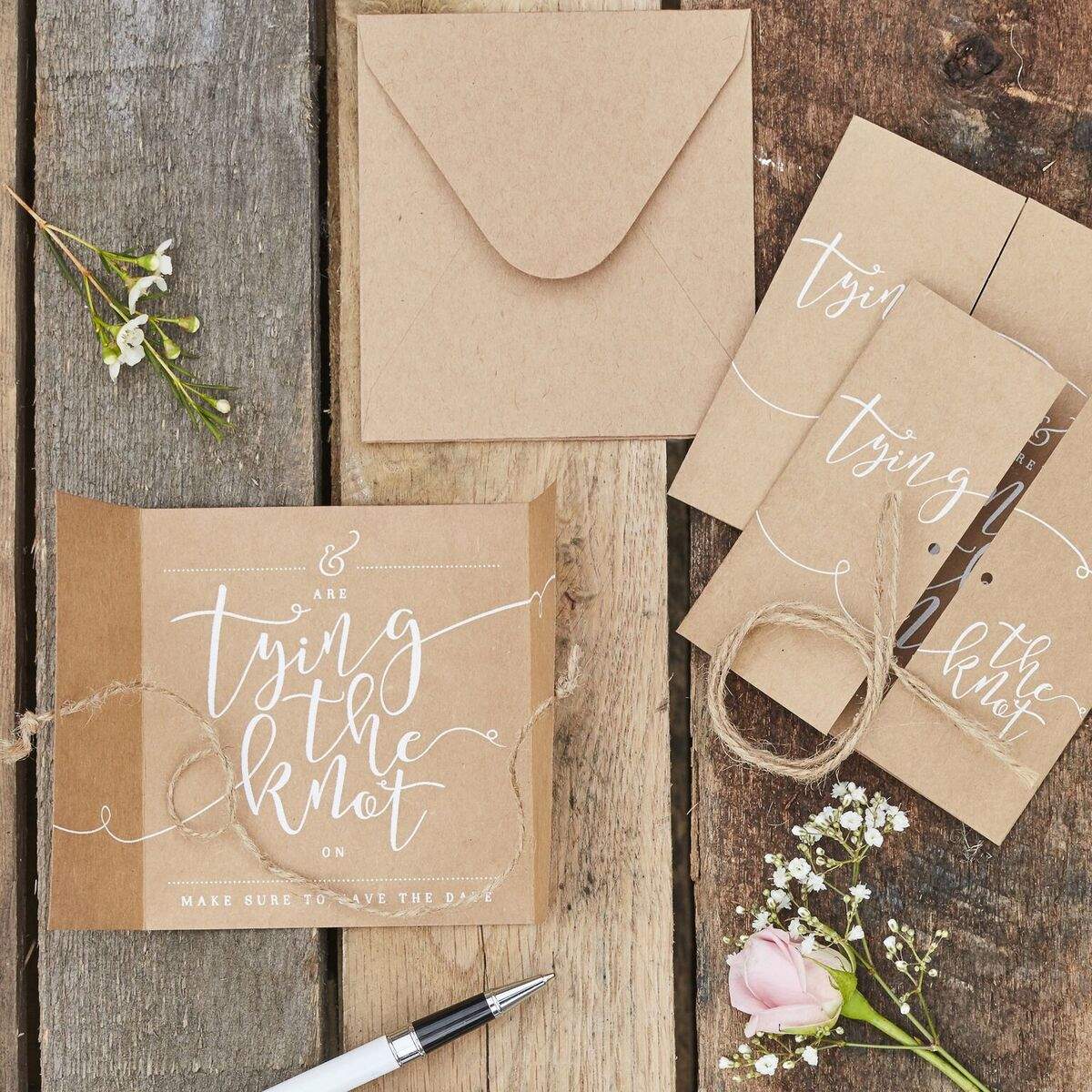 Save The Date Kort Inbjudningskort - Rustic Country - BakeCake