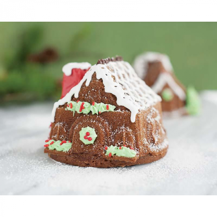 Nordic Ware - 2 Pepparkakshus Gingerbread House Duet Pan Bakform