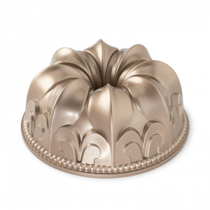 Nordic Ware - Fleur De Lis Bundt Pan, Sockerkaksform Bakform