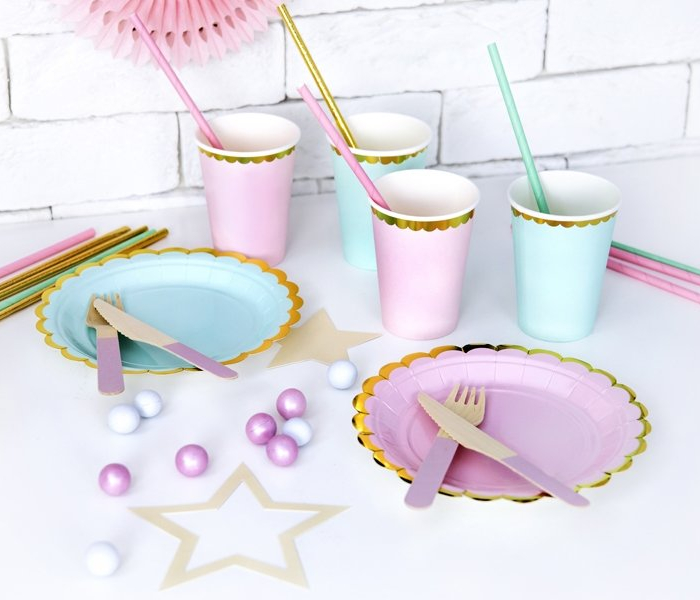 Mint Desserttallrikar med Guldkant 18cm - PartyDeco